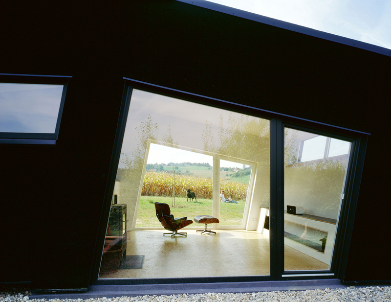 Illustration for article titled Prefab Homes Take Us Back to Yesterday's Suburban Future